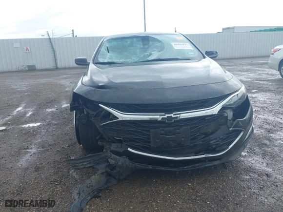 2020 Chevrolet Malibu RS with VIN 1G1ZG5ST1LF081799, listed as a IAAI auction lot 41942911 with 98,331 mi miles. Bid and sale history available at carsss.com. Image 6.