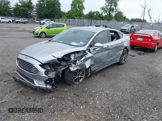 2020 Ford Fusion SEL с VIN 3FA6P0CD6LR130394, выставлен на аукционе IAAI как лот 42356025 с пробегом 115 294 миль миль и . История ставок и продаж доступна на DreamBid. Изображение 2.