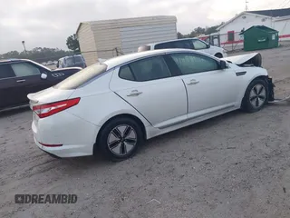 2012 Kia Optima Hybrid with VIN KNAGM4AD9C5028122, listed as a IAAI auction lot 41937927 with 125,231 mi miles. Bid and sale history available at carsss.com. Image 4.