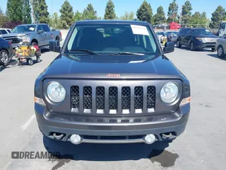 2016 Jeep Patriot Sport with VIN 1C4NJRBB1GD692486, listed as a IAAI auction lot 42213122 with 175,585 mi miles and . Bid and sale history available at carsss.com. Image 12.