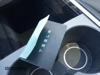 2022 Tesla Model Y Long Range z VIN 7SAYGDEE4NA006645, wystawiony jako IAAI lot #42192495 z przebiegiem 28 784 mil mil oraz . Historia ofert i sprzedaży dostępna na DreamBid. Obrazek 11.