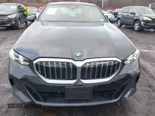 2025 BMW 5 Series 530i xDrive with VIN WBA53FJ01SCT82794, listed as a IAAI auction lot 41575089 with 2,806 mi miles. Bid and sale history available at carsss.com. Image 12.