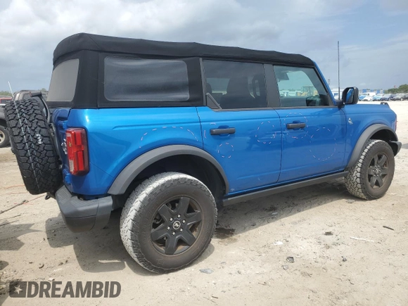 2023 Ford Bronco with VIN 1FMDE5DH1PLA85211, listed as a Copart auction lot 54754075 with 33,535 mi miles and Salvage Title. Bid and sale history available at DreamBid. Image 3.