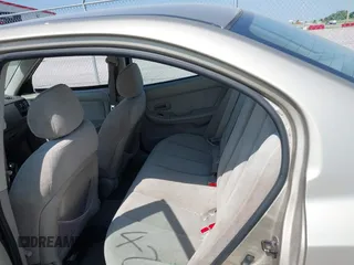 2005 Hyundai Elantra GLS z VIN KMHDN46D65U010337, wystawiony jako IAAI lot #42254860 z przebiegiem 285 740 mil mil oraz . Historia ofert i sprzedaży dostępna na DreamBid. Obrazek 8.
