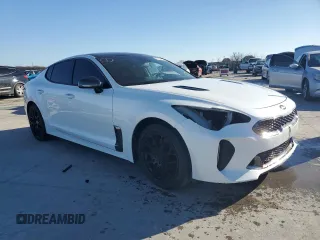 2020 Kia Stinger GT-Line with VIN KNAE15LA6L6082285, listed as a Copart auction lot 87646125 with 44,130 mi miles and Clean Title. Bid and sale history available at DreamBid. Image 4.