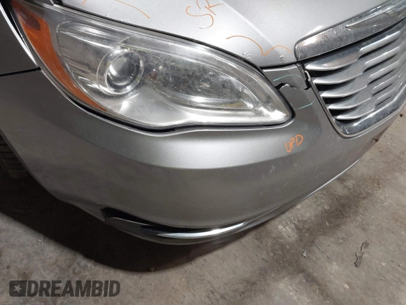 2013 Chrysler 200 LX with VIN 1C3CCBAG0DN737577, listed as a IAAI auction lot 41678225 with 165,186 mi miles. Bid and sale history available at carsss.com. Image 14.