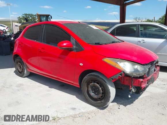 2014 Mazda 2 Sport with VIN JM1DE1KY4E0174415, listed as a IAAI auction lot 42190504 with 179,864 mi miles. Bid and sale history available at carsss.com. Image 1.