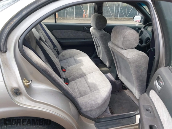 1999 Nissan Maxima GXE с VIN JN1CA21D7XT207262, выставлен на аукционе IAAI как лот 41926037 с пробегом 45 516 миль миль и . История ставок и продаж доступна на DreamBid. Изображение 8.