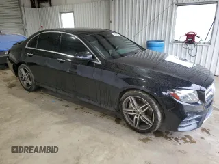 2018 Mercedes-Benz E-Class E 300 with VIN WDDZF4JBXJA374002, listed as a Copart auction lot 42376925 with 136,184 mi miles and Salvage Title. Bid and sale history available at carsss.com. Image 4.