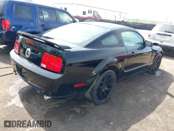 2008 Ford Mustang GT Deluxe with VIN 1ZVHT82H685173559, listed as a IAAI auction lot 42070328 with 143,636 mi miles and . Bid and sale history available at carsss.com. Image 4.