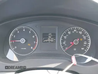 2014 Volkswagen Jetta SE z VIN 3VWD07AJ1EM281910, wystawiony jako IAAI lot #42823665 z przebiegiem 86 182 mil mil oraz . Historia ofert i sprzedaży dostępna na DreamBid. Obrazek 7.