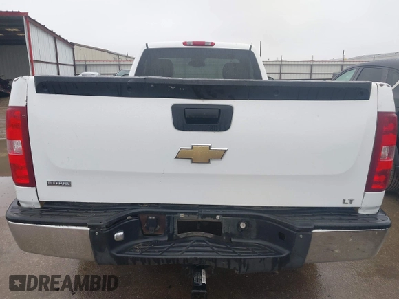 2007 Chevrolet Silverado 1500 Work Truck with VIN 1GCEC14057E602516, listed as a IAAI auction lot 41434497 with 276,087 mi miles. Bid and sale history available at carsss.com. Image 17.