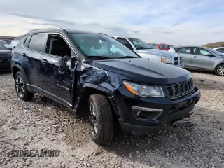 2018 Jeep Compass Trailhawk with VIN 3C4NJDDB4JT210479, listed as a Copart auction lot 50244035 with 11,111 mi miles and Salvage Title. Bid and sale history available at carsss.com. Image 13.
