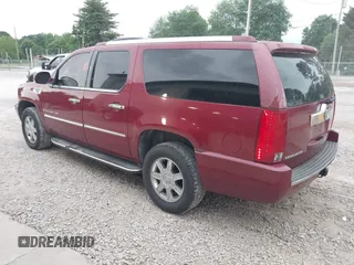 2007 Cadillac Escalade ESV z VIN 1GYFK66837R199579, wystawiony jako IAAI lot #42190566 z przebiegiem 196 910 mil mil oraz . Historia ofert i sprzedaży dostępna na DreamBid. Obrazek 3.