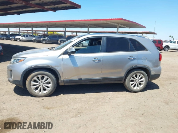 2014 Kia Sorento EX with VIN 5XYKUDA72EG543707, listed as a IAAI auction lot 42045776 with 83,700 mi miles. Bid and sale history available at carsss.com. Image 14.
