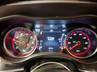 2020 Dodge Charger SXT z VIN 2C3CDXBG8LH156103, wystawiony jako Copart lot #53709475 z przebiegiem 76 917 mil mil oraz Szkoda całkowita • Salvage title. Historia ofert i sprzedaży dostępna na DreamBid. Obrazek 9.