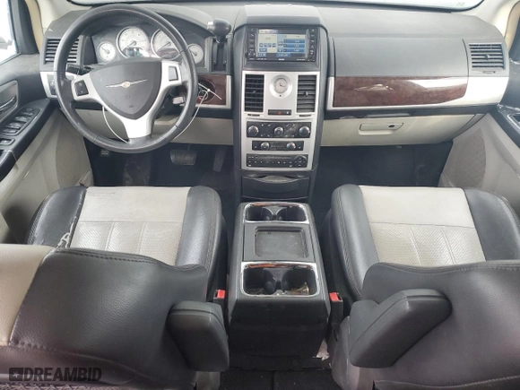 2010 Chrysler Town & Country Touring Plus with VIN 2A4RR8D17AR502021, listed as a Copart auction lot 88337465 with 194,938 mi miles and Clean Title. Bid and sale history available at carsss.com. Image 8.