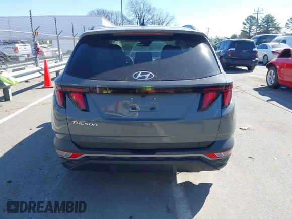 2024 Hyundai Tucson SEL with VIN 5NMJB3DE4RH368460, listed as a IAAI auction lot 41647122 with 10,987 mi miles and . Bid and sale history available at carsss.com. Image 17.