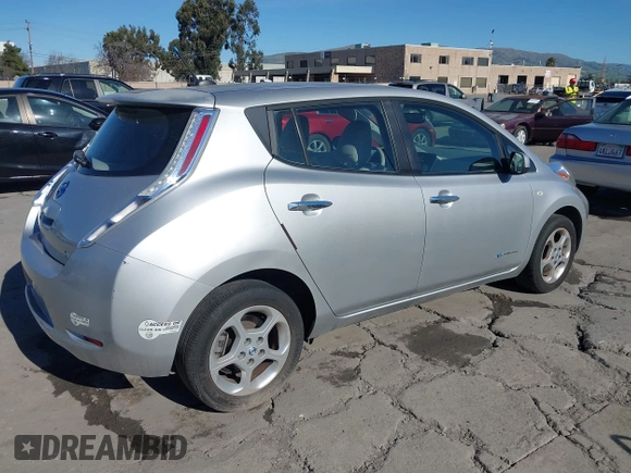 2011 Nissan LEAF SL-e z VIN JN1AZ0CP9BT000778, wystawiony jako IAAI lot #41655461 z przebiegiem 99 048 mil mil oraz . Historia ofert i sprzedaży dostępna na DreamBid. Obrazek 4.