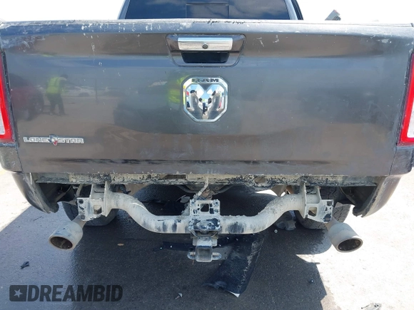2019 Ram 1500 Big Horn z VIN 1C6RREFT3KN543755, wystawiony jako IAAI lot #42040871 z przebiegiem 135 614 mil mil oraz . Historia ofert i sprzedaży dostępna na DreamBid. Obrazek 6.