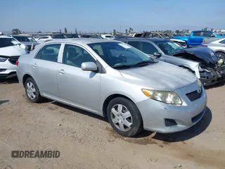 2010 Toyota Corolla z VIN 1NXBU4EE1AZ192981, wystawiony jako IAAI lot #42283203 z przebiegiem 295 842 mil mil oraz . Historia ofert i sprzedaży dostępna na DreamBid. Obrazek 1.