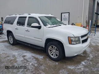 2007 Chevrolet Suburban LT with VIN 1GNFK16327J222353, listed as a IAAI auction lot 41393822 with 157,476 mi miles. Bid and sale history available at carsss.com. Image 1.