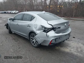 2019 Acura ILX w/Premium Pkg with VIN 19UDE2F78KA014830, listed as a IAAI auction lot 38611591 with 70,944 mi miles. Bid and sale history available at carsss.com. Image 3.