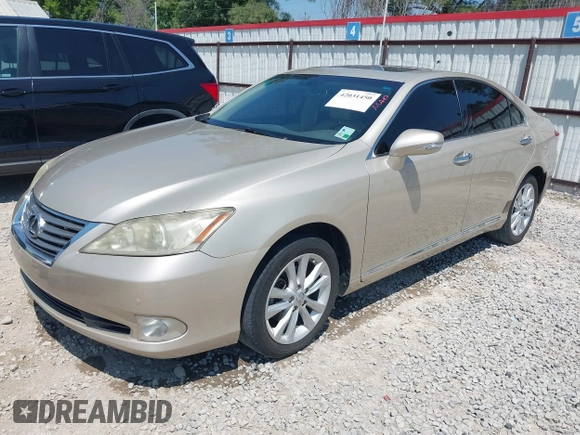 2011 Lexus ES with VIN JTHBK1EG5B2462123, listed as a IAAI auction lot 42031450 with 135,652 mi miles. Bid and sale history available at carsss.com. Image 2.