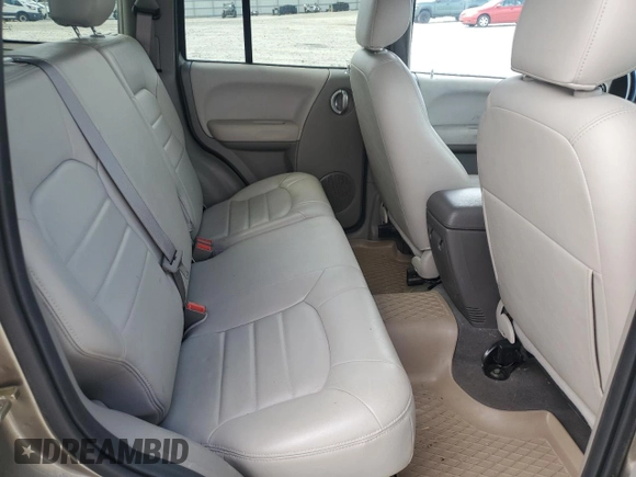 2004 Jeep Liberty Limited with VIN 1J4GK58KX4W115570, listed as a Copart auction lot 64292915 with 106,843 mi miles and Clean title. Bid and sale history available at DreamBid. Image 11.