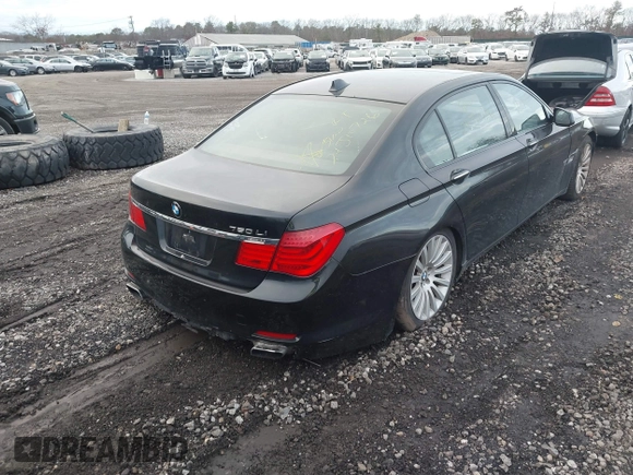 2009 BMW 7 Series 750Li с VIN WBAKB83509CY61759, выставлен на аукционе IAAI как лот 41121376 с пробегом Не указан миль и . История ставок и продаж доступна на DreamBid. Изображение 4.