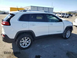 2016 Jeep Cherokee Latitude with VIN 1C4PJMCS6GW104936, listed as a Copart auction lot 73612764 with 117,879 mi miles and Salvage Title. Bid and sale history available at carsss.com. Image 3.