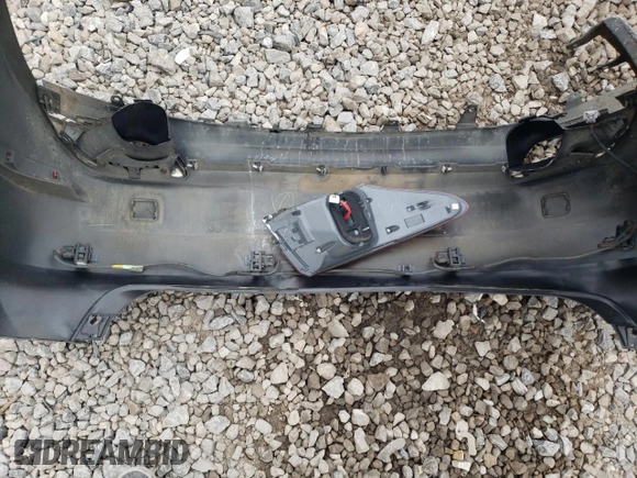2016 Lexus LS 460 z VIN JTHCL5EF3G5026392, wystawiony jako Copart lot #88937385 z przebiegiem 81 110 mil mil oraz Szkoda całkowita • Salvage title. Historia ofert i sprzedaży dostępna na DreamBid. Obrazek 12.
