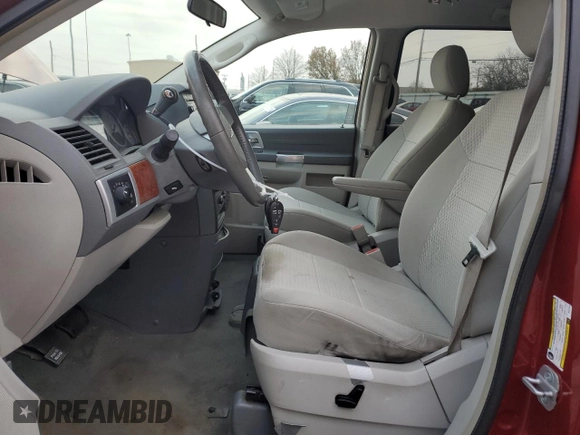2008 Chrysler Town & Country Touring with VIN 2A8HR54P38R767526, listed as a Copart auction lot 82121094 with 121,970 mi miles and Clean Title. Bid and sale history available at carsss.com. Image 7.