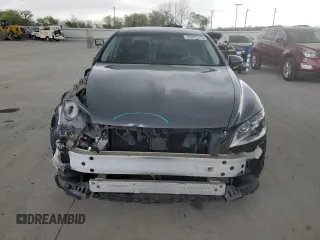 2013 Lexus LS 460 z VIN JTHBL1EF1D5116477, wystawiony jako Copart lot #50889915 z przebiegiem 148 646 mil mil oraz Szkody całkowita. Historia ofert i sprzedaży dostępna na DreamBid. Obrazek 5.