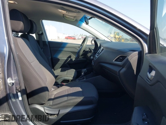 2018 Hyundai Accent SE z VIN 3KPC24A37JE015594, wystawiony jako IAAI lot #41700013 z przebiegiem 78 478 mil mil oraz . Historia ofert i sprzedaży dostępna na DreamBid. Obrazek 5.