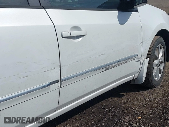 2011 Nissan Sentra SR with VIN 3N1AB6AP5BL711280, listed as a IAAI auction lot 42126763 with 173,667 mi miles and . Bid and sale history available at DreamBid. Image 12.