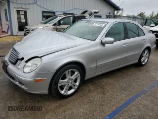 2005 Mercedes-Benz E 500 z VIN WDBUF70J95A793879, wystawiony jako Copart lot #57329755 z przebiegiem 137 505 mil mil oraz Szkoda całkowita • Salvage title. Historia ofert i sprzedaży dostępna na DreamBid. Obrazek 1.