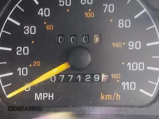 1994 Pontiac Grand Am z VIN 1G2NE15M5RM500643, wystawiony jako IAAI lot #42069901 z przebiegiem 77 129 mil mil oraz . Historia ofert i sprzedaży dostępna na DreamBid. Obrazek 7.