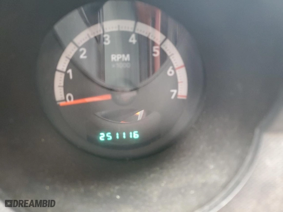 2007 Dodge Nitro SXT with VIN 1D8GT28KX7W739523, listed as a Copart auction lot 43042135 with 251,116 mi miles and Salvage Title. Bid and sale history available at carsss.com. Image 9.