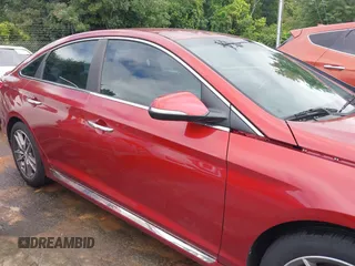 2015 Hyundai Sonata Sport z VIN 5NPE34AB6FH231128, wystawiony jako IAAI lot #42356554 z przebiegiem 177 296 mil mil oraz . Historia ofert i sprzedaży dostępna na DreamBid. Obrazek 13.