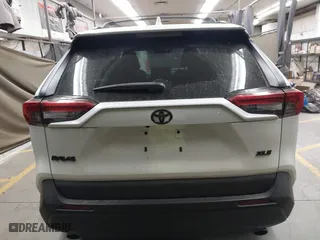 2021 Toyota RAV4 XLE Premium with VIN 2T3C1RFV0MW131609, listed as a IAAI auction lot 41723110 with 45,736 mi miles. Bid and sale history available at carsss.com. Image 16.