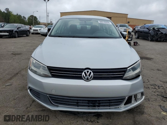 2013 Volkswagen Jetta SE with VIN 3VWDX7AJ0DM404624, listed as a Copart auction lot 50316255 with 153,763 mi miles and Salvage title. Bid and sale history available at DreamBid. Image 5.