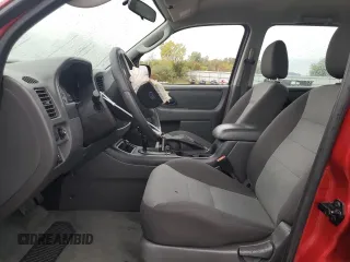 2006 Ford Escape XLS with VIN 1FMYU92Z36KA30318, listed as a Copart auction lot 73215554 with 51,264 mi miles and Salvage Title. Bid and sale history available at carsss.com. Image 7.