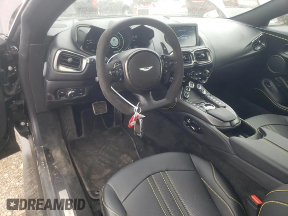 2023 Aston Martin Vantage z VIN SCFSMGAW7PGN07196, wystawiony jako Copart lot #55477894 z przebiegiem 2195 mil mil oraz Szkody całkowita. Historia ofert i sprzedaży dostępna na DreamBid. Obrazek 8.