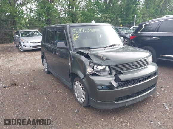 2006 Scion xB with VIN JTLKT324664040753, listed as a IAAI auction lot 42196344 with 121,151 mi miles. Bid and sale history available at carsss.com. Image 1.