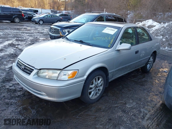 2001 Toyota Camry LE z VIN 4T1BF28K11U122669, wystawiony jako IAAI lot #41574866 z przebiegiem 233 301 mil mil oraz . Historia ofert i sprzedaży dostępna na DreamBid. Obrazek 17.