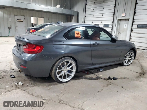 2015 BMW 2 Series M235i xDrive with VIN WBA1J9C59FV371292, listed as a Copart auction lot 85387204 with 0 mi miles and Clean Title. Bid and sale history available at carsss.com. Image 3.