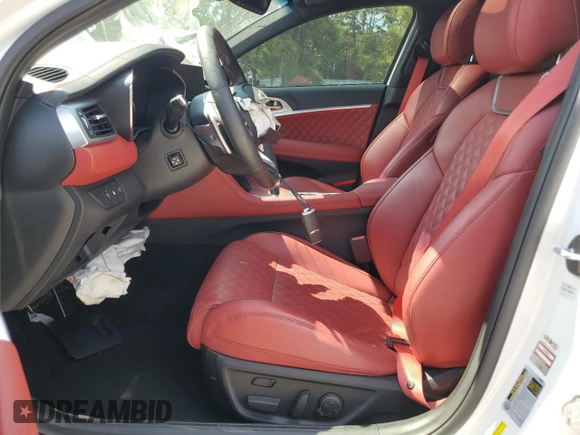 2023 Genesis G70 3.3T with VIN KMTG54TE7PU117917, listed as a Copart auction lot 73748604 with 33,688 mi miles and Clean Title. Bid and sale history available at DreamBid. Image 7.