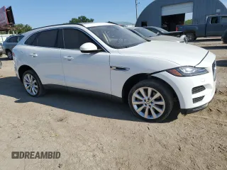 2017 Jaguar F-Pace 35t Prestige with VIN SADCK2BVXHA065640, listed as a Copart auction lot 63186245 with 107,914 mi miles and Clean title. Bid and sale history available at DreamBid. Image 4.
