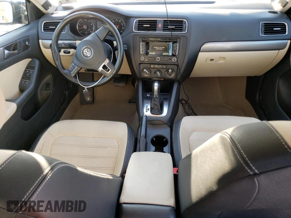 2012 Volkswagen Jetta SEL with VIN 3VWLP7AJ8CM372757, listed as a Copart auction lot 44058775 with 105,090 mi miles and Salvage title. Bid and sale history available at DreamBid. Image 8.